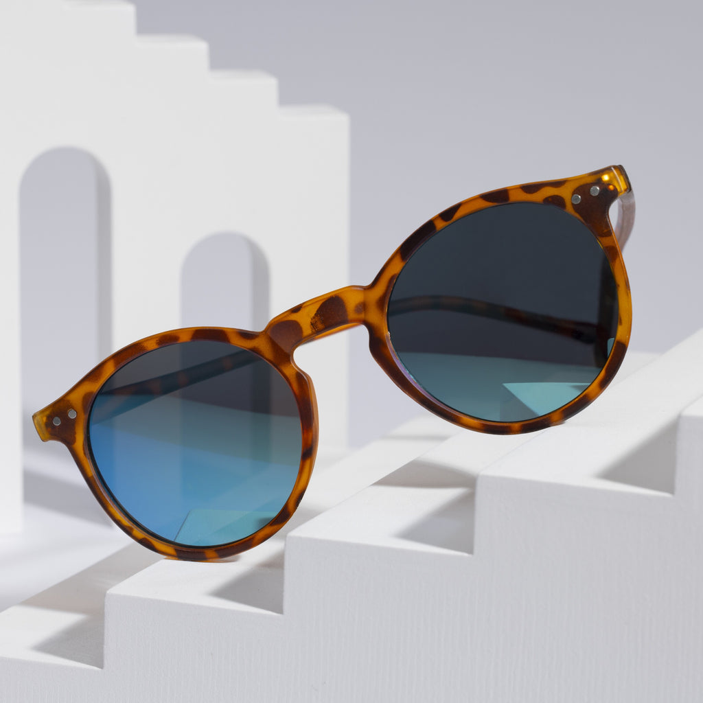 Azure Horizon // Tortoise Shell Pantos Sunglasses